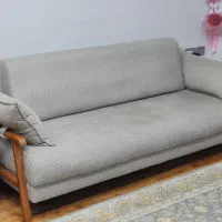 مبل سه نفره تخت شو رنگ طوسی جنس پارچه لینا - نو