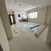 آپارتمان 100 متری/ کلید نخورده/ نزدیک مترو