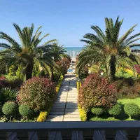 ۳۰۰۰متر ساحلی/جاده به ساحل بین کلارآباد و متلقو