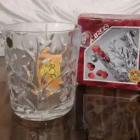 کریستال لاروس و پیشدستی سوگا ژاپن