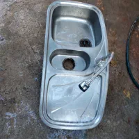 سینک و شیر اشپزخانه