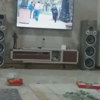 میزتلویزیون درحدنو باقابلیت جمع وبسته شدن