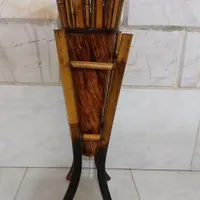 گل و گلدان