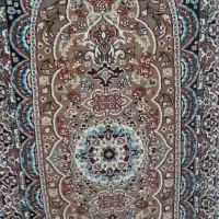 دو جفت پشتی گردویی  و یه موکت ۹ متری پالاز