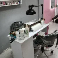 تمام وسایل ناخن صفرتا ۱۰۰ همراه با میز ناخن|آرایشگاه و سالن‌های زیبایی|دزفول, |دیوار