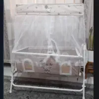 تخت بغل مادر