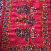 6عددپشتی پته نو ۳۰ ساله ودو عدد بالش پته  اشانتیون