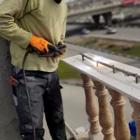 کارگر. سنگ کاری