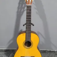 گیتار YAMAHA C390