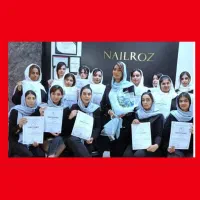 آموزش کاشت ناخن فقط ۲ میلیون ۸۰۰ صدر در صد تضمینی