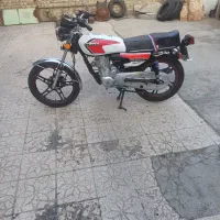 موتور سیکلت همتاز