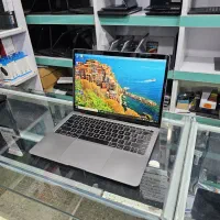 لپتاپ اپل مک بوک AIR زیبا و پر قدرت و کاملا سالم
