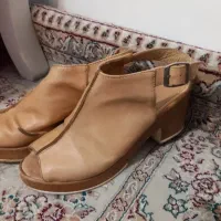 کفش دخترانه و زنانه کتونی چکمه کیف سایز ۳۸ ۳۳ ۵۰ت|حراج|تهران, صادقیه|دیوار