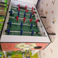 فوتبال دستی ایستاده|اسباببازی بچه|میانه, |دیوار