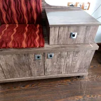 سلام وقت بخیر یک عدد میز ام دی اف سالم در حد نو