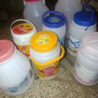 تعدادی دبه سالم و تمیز