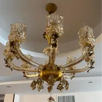 یک جفت لوستر کریستالی شامپاینی طلایی