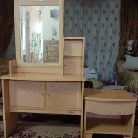 میز آرایشی