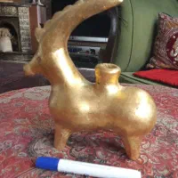 مجسمه های ورق طلا