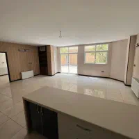 خیابان-برازنده-منزل-حیاط-اختصاصی
