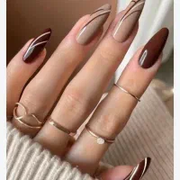 پرسنل آرایشگاه ناخن کار