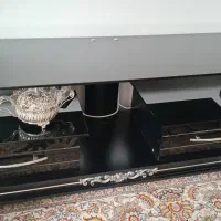 میز تلوزیون بزرگ شیشه ای نشکن