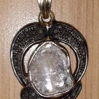 فروش گردنبند الماس قدیمی اصل ۱/۵ سانتی مطابق عکسها|جواهرات|شاهین‌شهر, فردوسی|دیوار