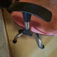 چرخونک و صندلی اداری|مبلمان اداری|رشت, منظریه|دیوار