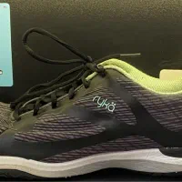 کفش باشگاه ، پیاده روی