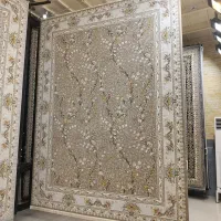 فرش کرم نسکافه ای تاج محل کاشان ۶،۹،۱۲متری۱۲۰۰شانه