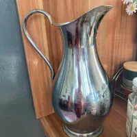 پارچ کنار سماور قدیمی