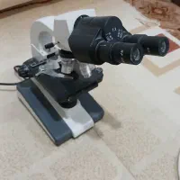 میکروسکوپ نوری آزمایشگاهی دوچشمی