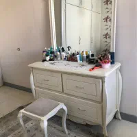 سرویس خواب تخت دونفره جنس چوب گردو|تخت و سرویس خواب|شیراز, زرهی|دیوار