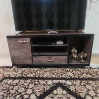 میز تلویزیون در حد نو ام دی اف
