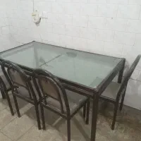 میز نهارخوری فلزی