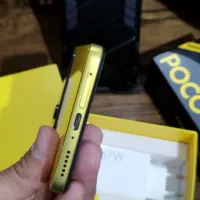 گوشی پوکوx4پرو حافظ 256رام 8 نزدیک 17ماه گارنتی