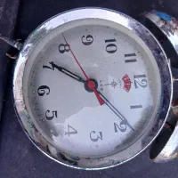 ساعت رومیزی قدیمی