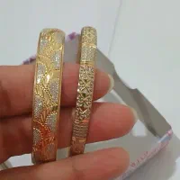 النگو و گوشواره طلا