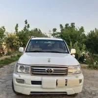 تویوتا لندکروز