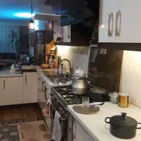 دانشجو ۳۴ طبقه۳ زیر بنا ۱۶۰متر کلا ۴واحدی صفر