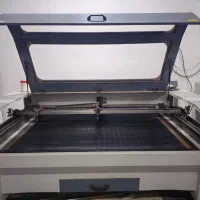 سه عدد دستگاه برش لیزر co2