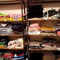 فروش تعدادی لباس زنانه وبچه گانه