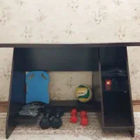 میز تحریر/میز کامپیوتر