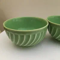 تعدادی لوازم آشپزخانه وپذیرایی