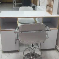 میز ناخن سالم و جنس محکم|آرایشگاه و سالن‌های زیبایی|ملایر, |دیوار