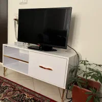 میز تلویزیون ام دی اف سفید براق