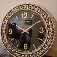 ساعت دیواری شیک