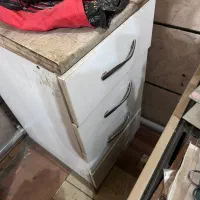 تخت و میز و میز کامپوتر‌|لوستر و چراغ آویز|نجف‌آباد, دلگشا|دیوار