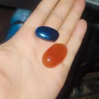 فروش 2عدد نگین آبی و قرمز عقیق اصل