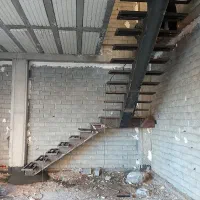 پله وسط باکس اصفهان